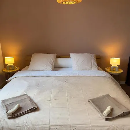 French Loft - Central & Comfy *