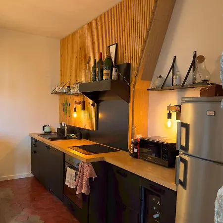 Apartment French Loft - Central & Comfy